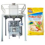 Máquina pesadora de avena automática con pesaje lineal.